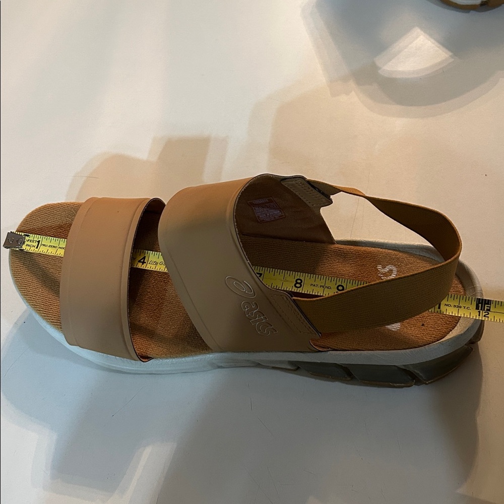 Asics tan caramel slip on elastic ankle strap size 12 Sandals - Picture 9 of 9